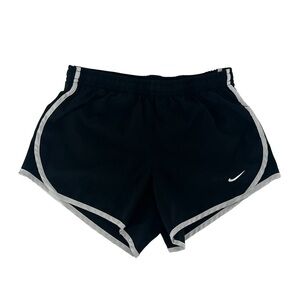 Nike Girl's Black Dri Fit Athletic Shorts Size Medium